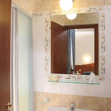 Hotell Chicago 2*