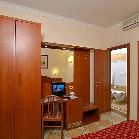 Chicago Hotel Rome